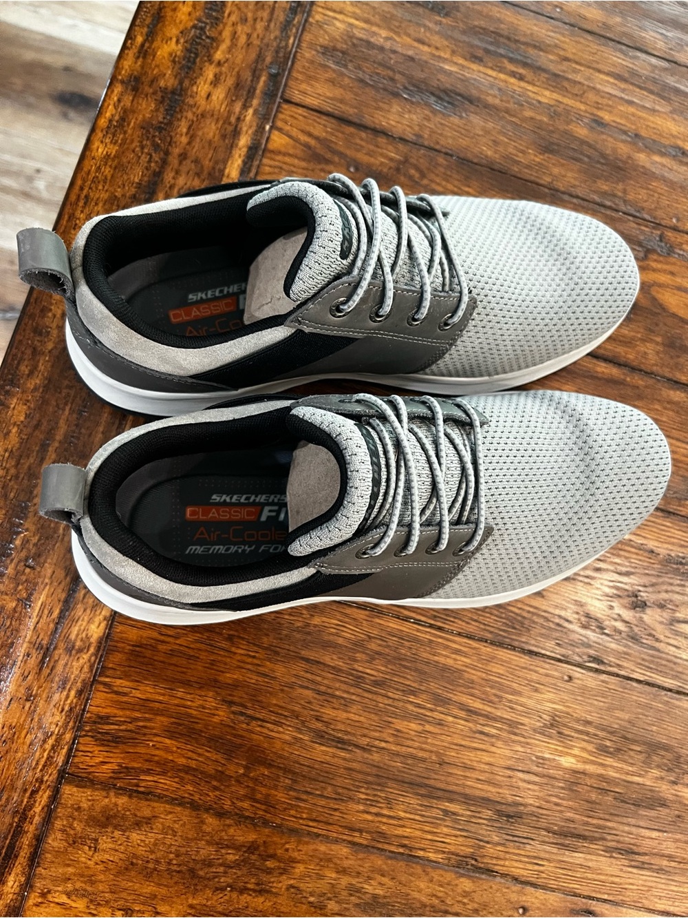 Skechers Men’s Gray and Black Casual Athletic Sneakers - Picture 3 of 7